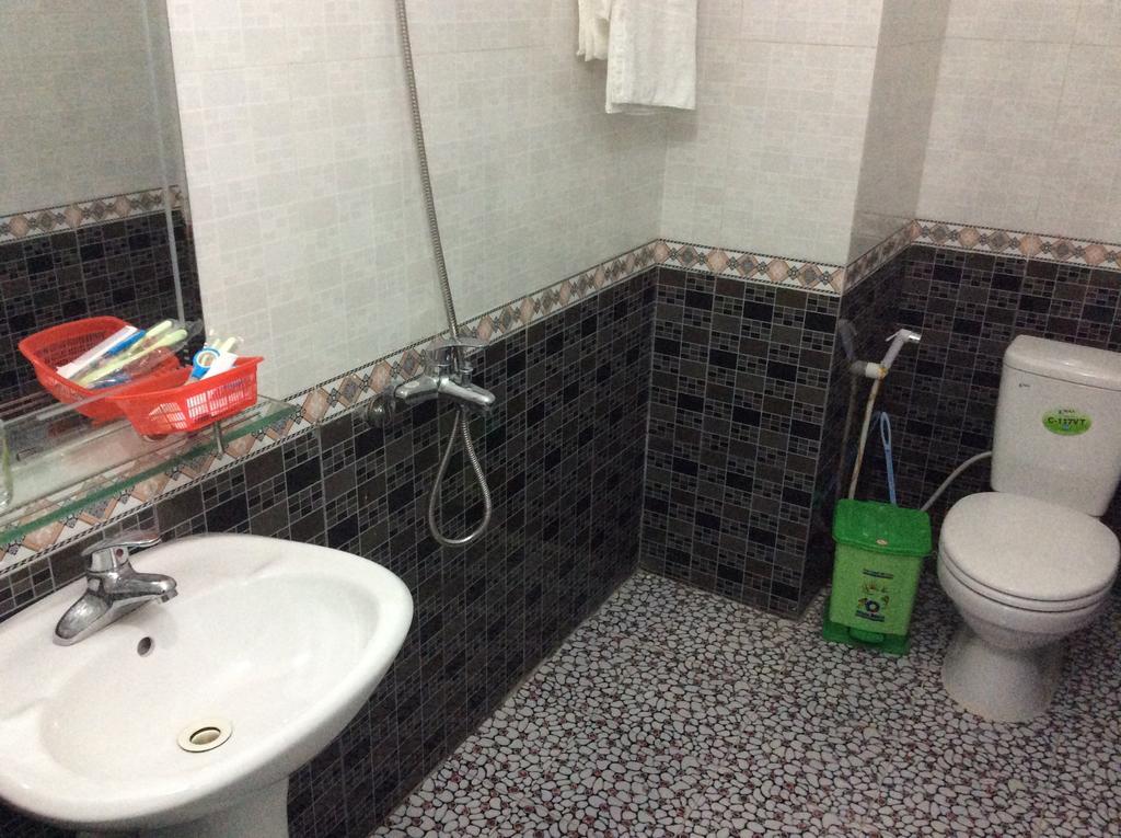 Van Anh Hotel Thach Loi Bagian luar foto